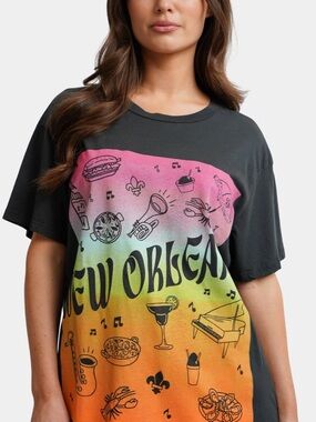 Show Me Your MuMu Jazz Fest T shirt size small NWT